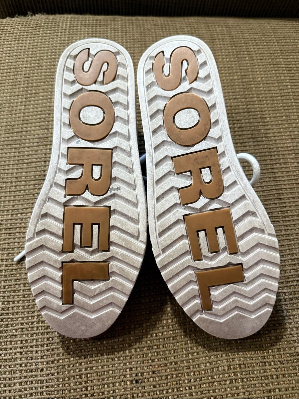 Sorel Canvas Women's Sneakers, sz 7.5 - Picture 6 of 7